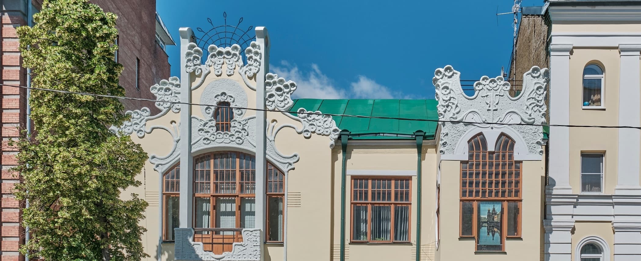 Особняк Новокрещеновой