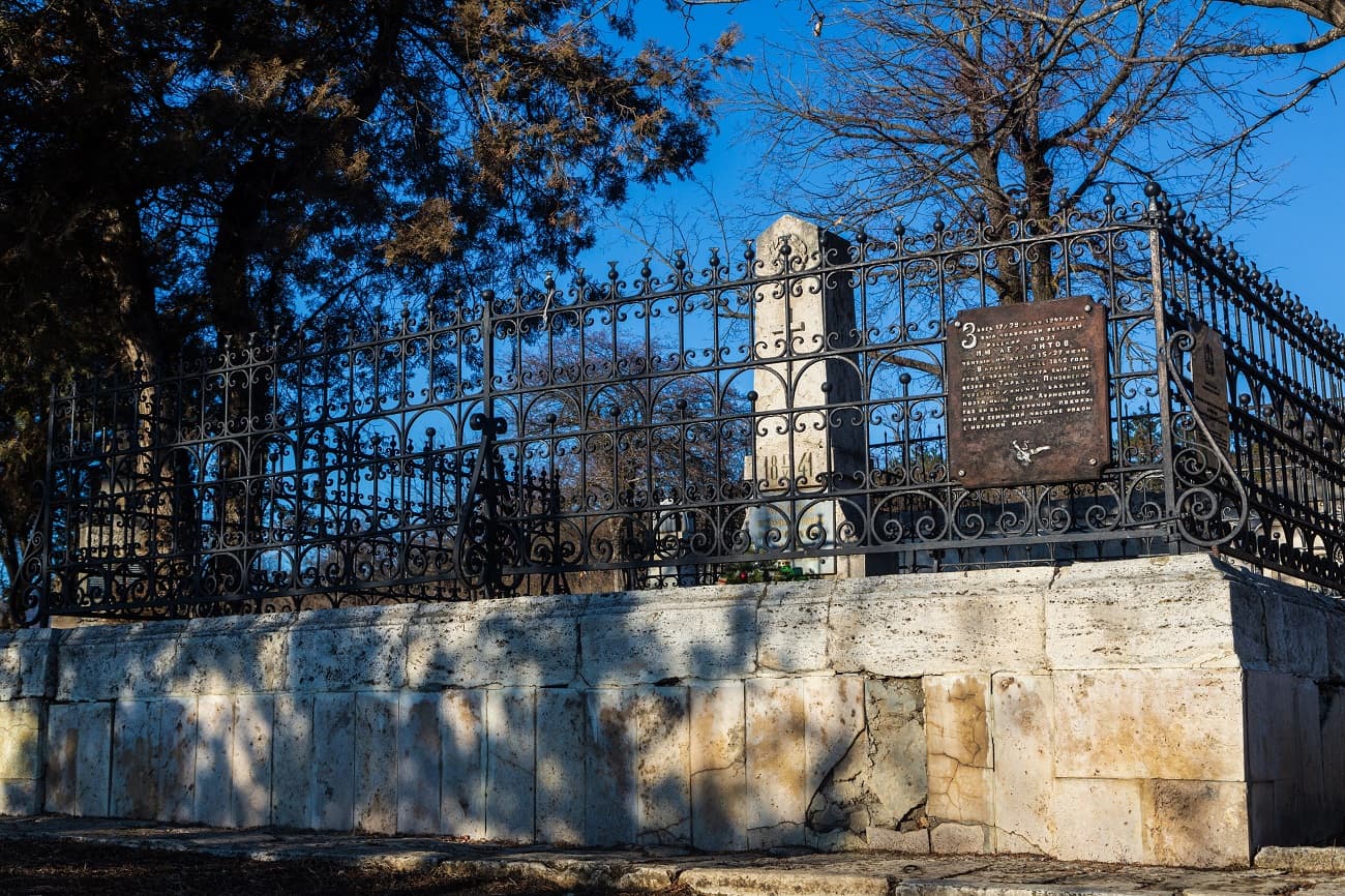 Место первоначального погребения Лермонтова