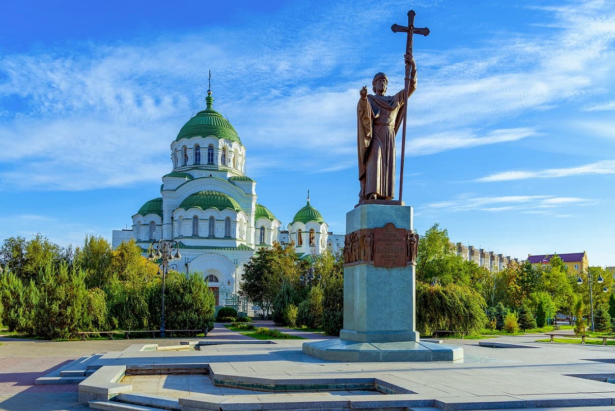 Памятник князю Владимиру
