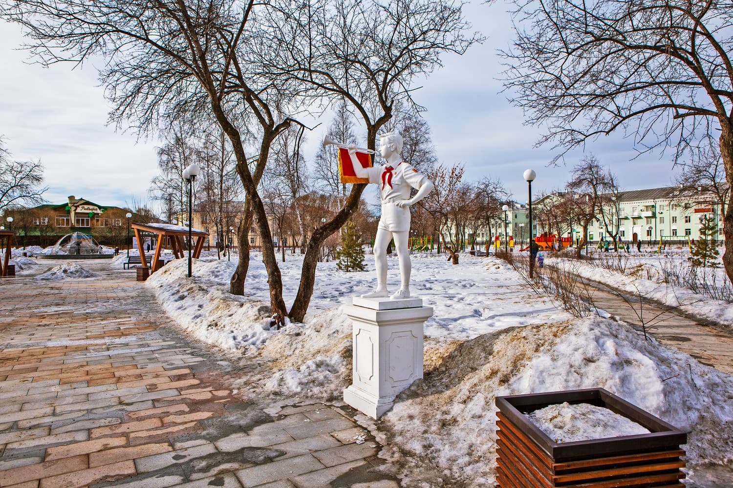 Пионерский сквер