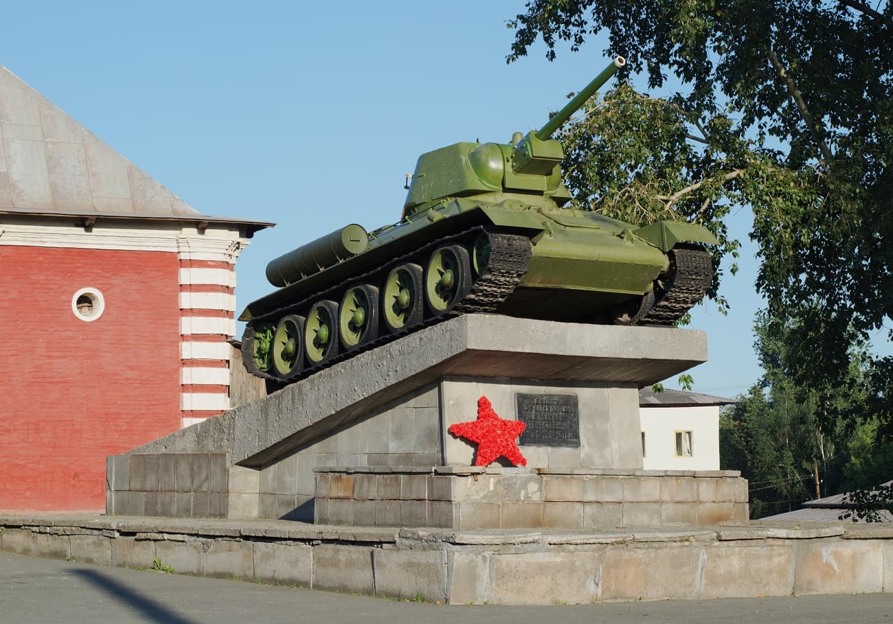 Памятник танку Т-34