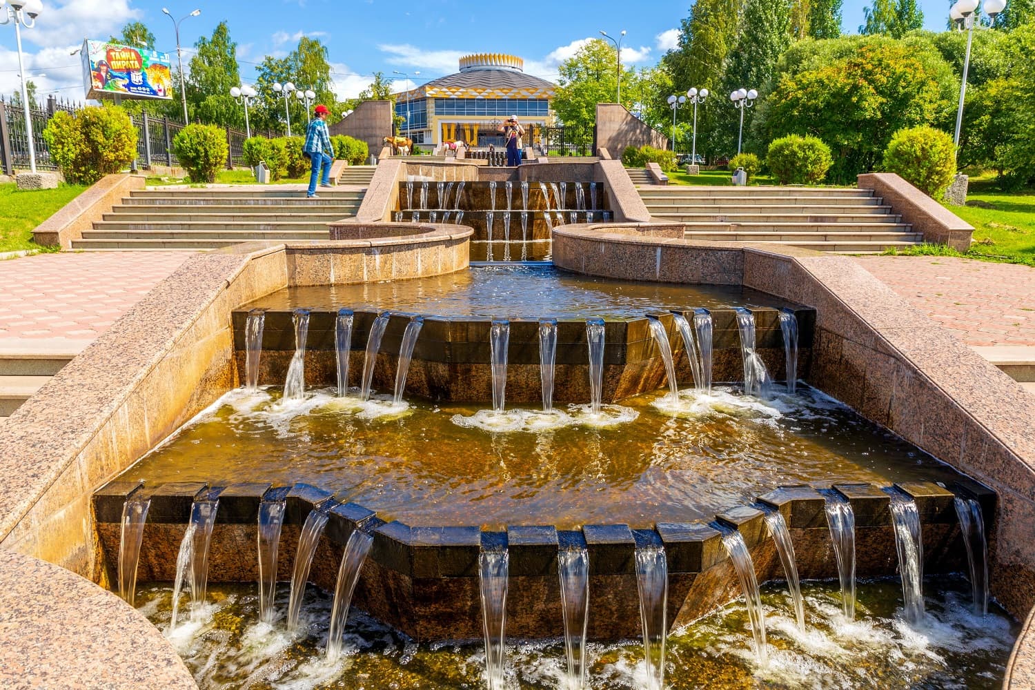 Каскад фонтанов