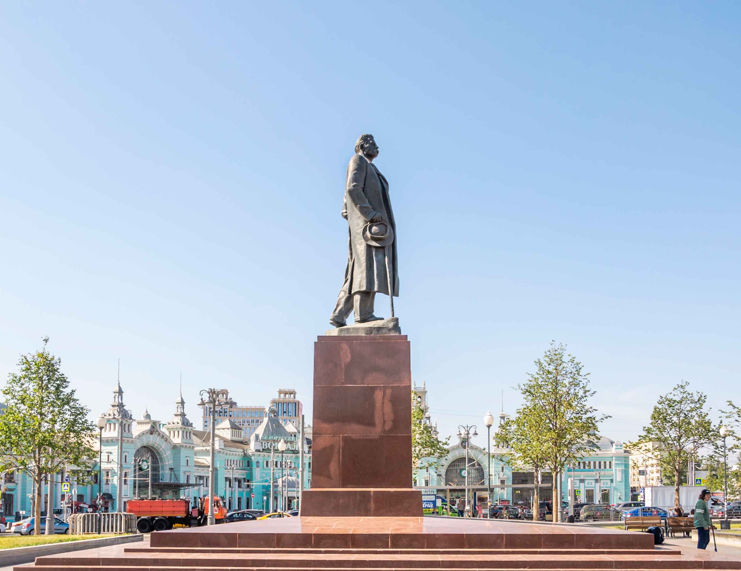 Памятник Максиму Горькому