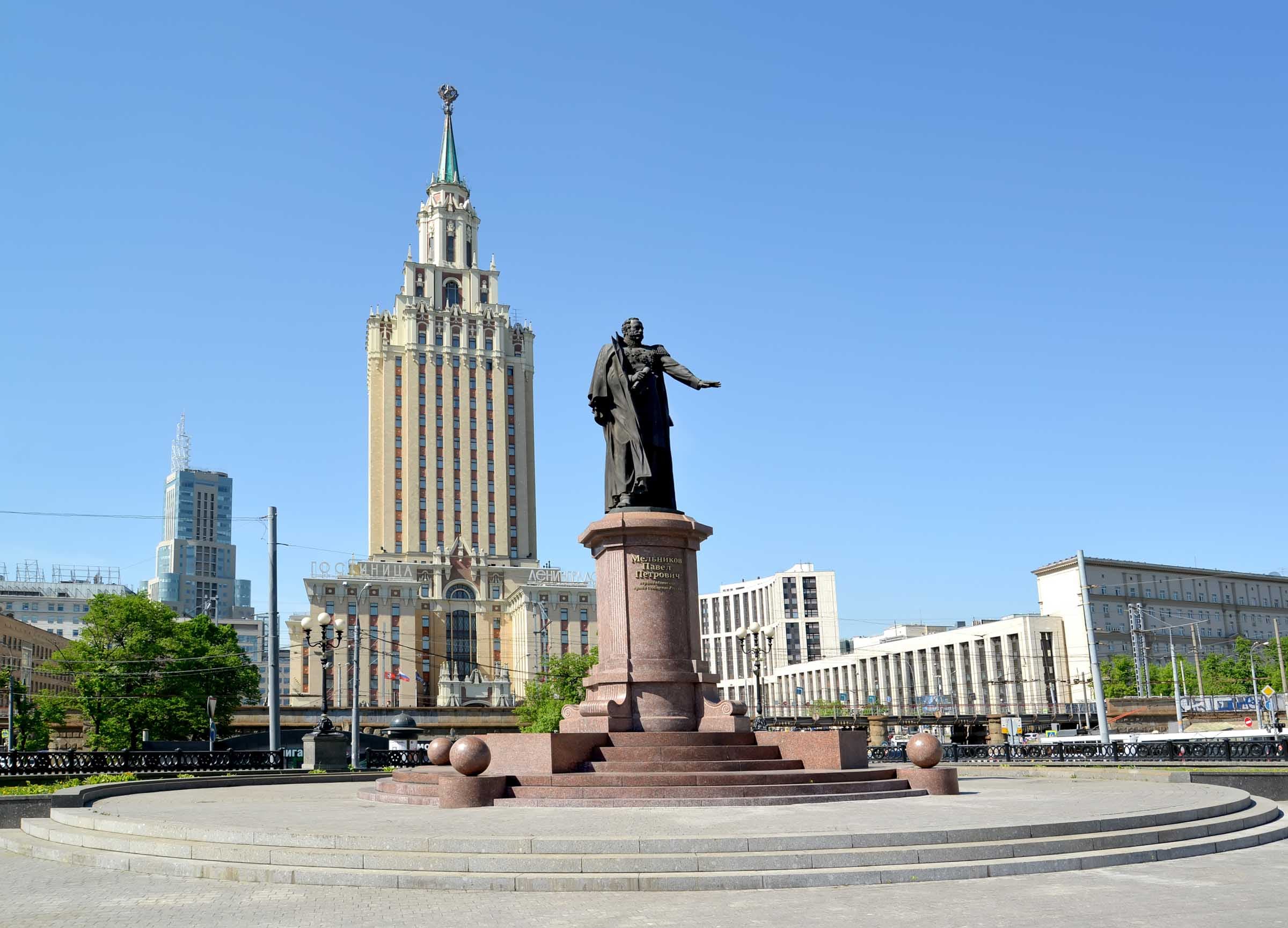 Памятник П. П. Мельникову 