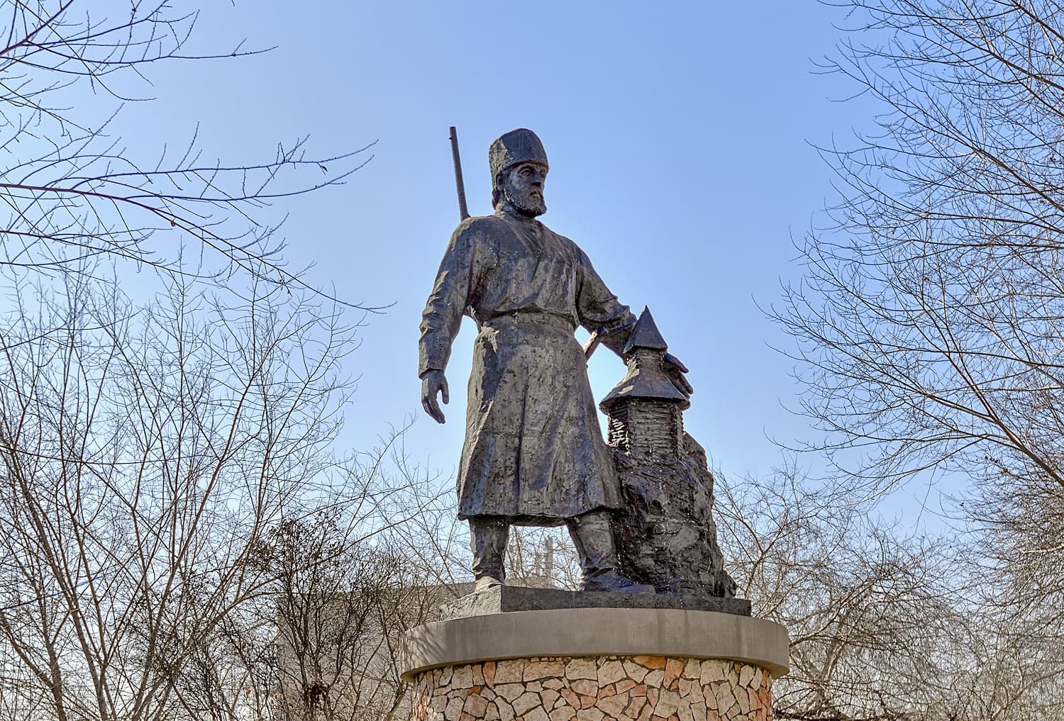Памятник Петру Бекетову