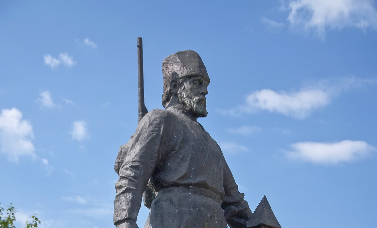 Памятник Петру Бекетову