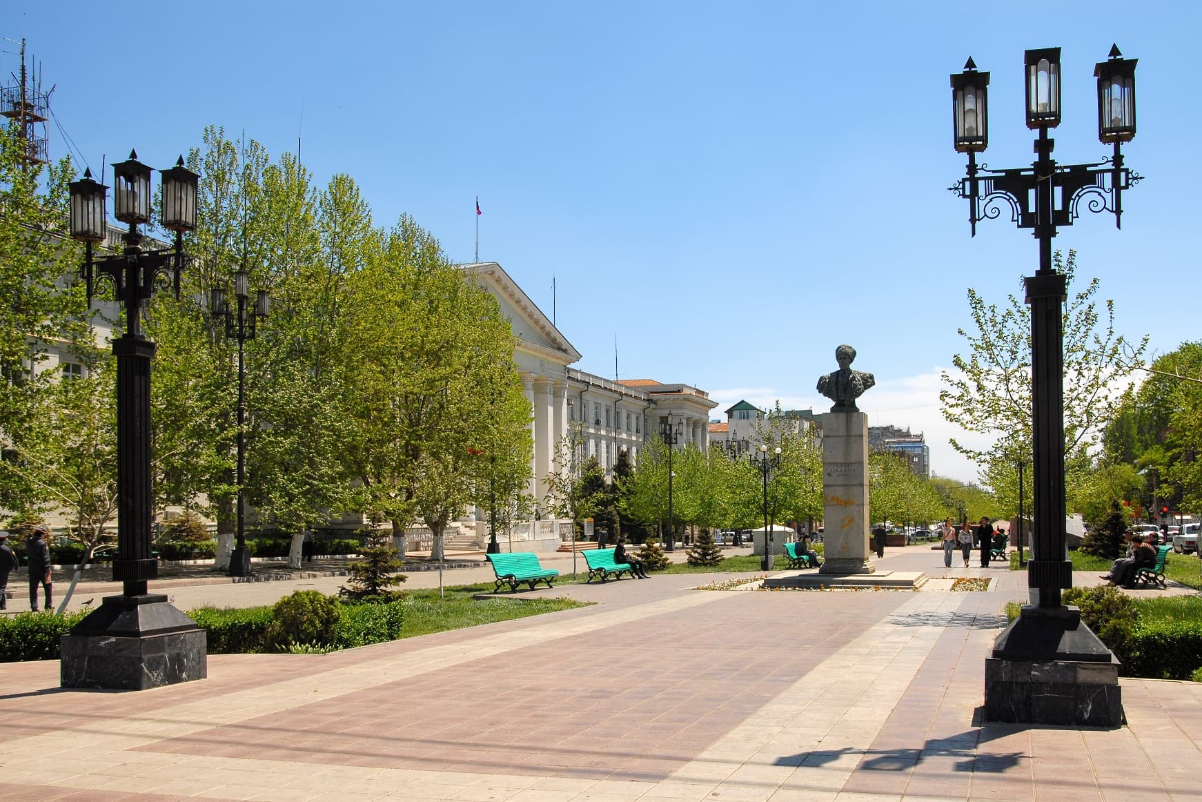 Проспект Расула Гамзатова