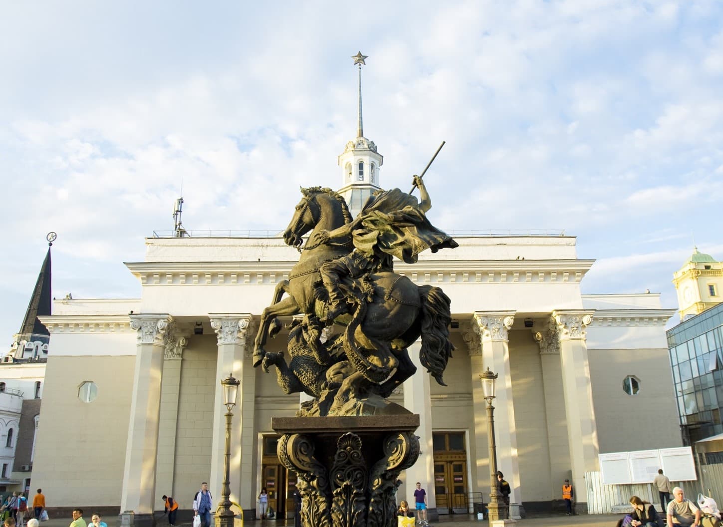Памятник Георгию Победоносцу