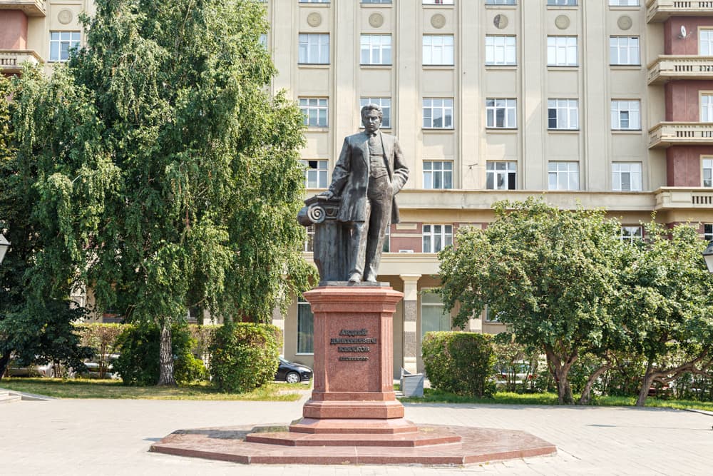 Площадь Свердлова