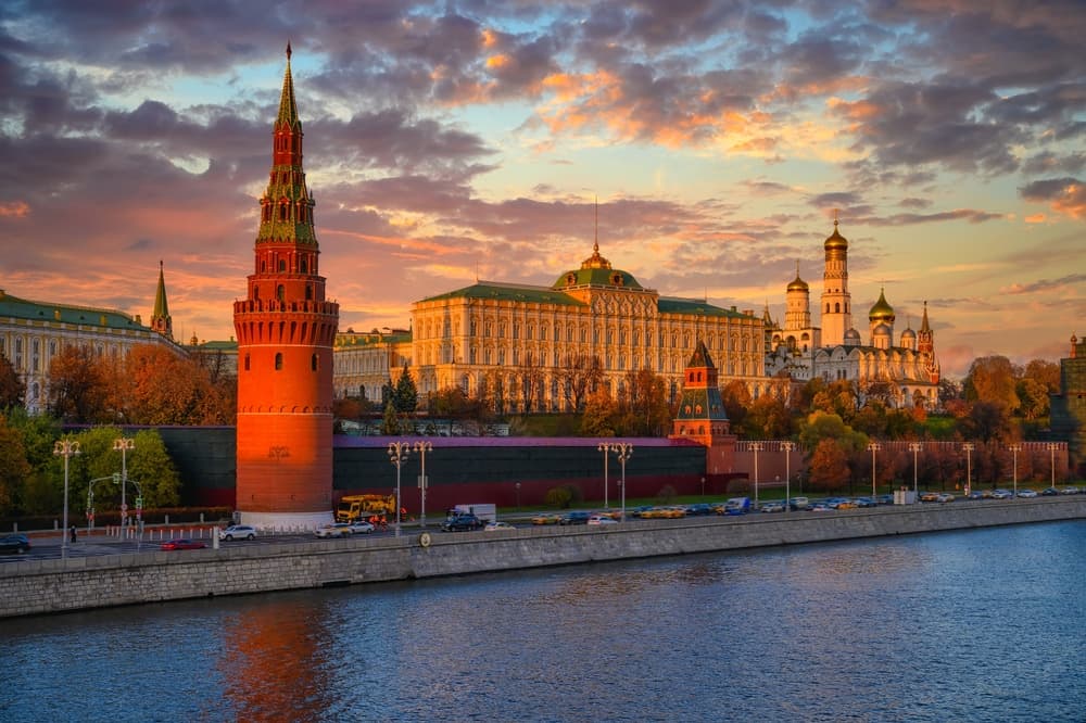 Кремлевская набережная