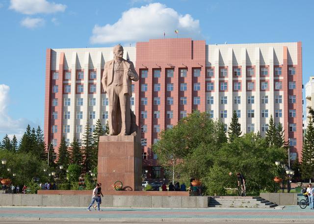 Площадь имени Ленина