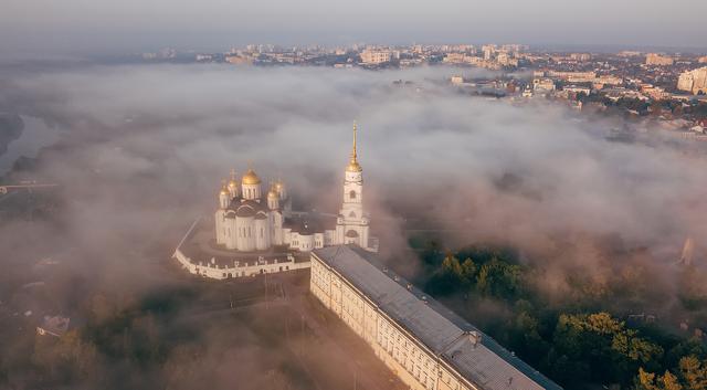 Пешеходная экскурсия по Владимиру: памятники, музеи и дегустация