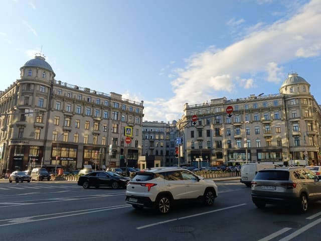 Как петербуржцы Москву строили
