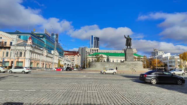 Променад вокруг площади