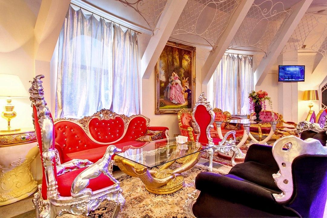 Галерея Hall Горки-10
