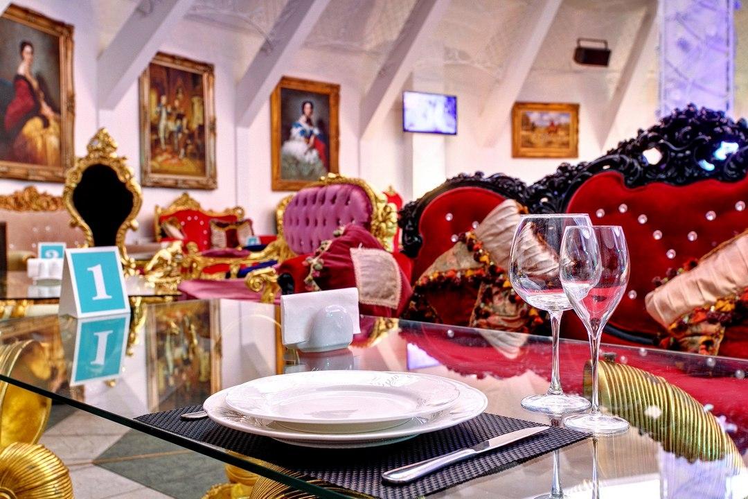 Галерея Hall Горки-10