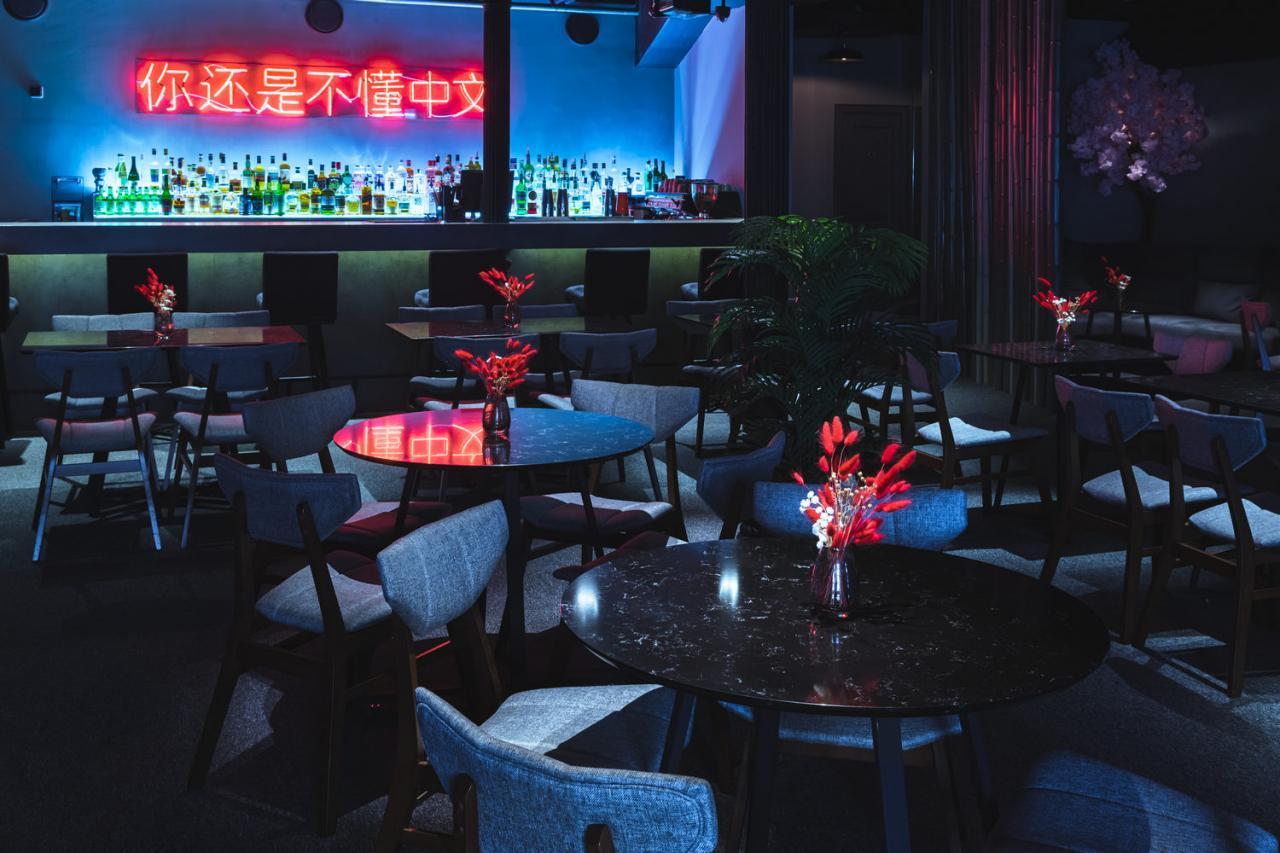 Tsunami Sushi & Cocktails