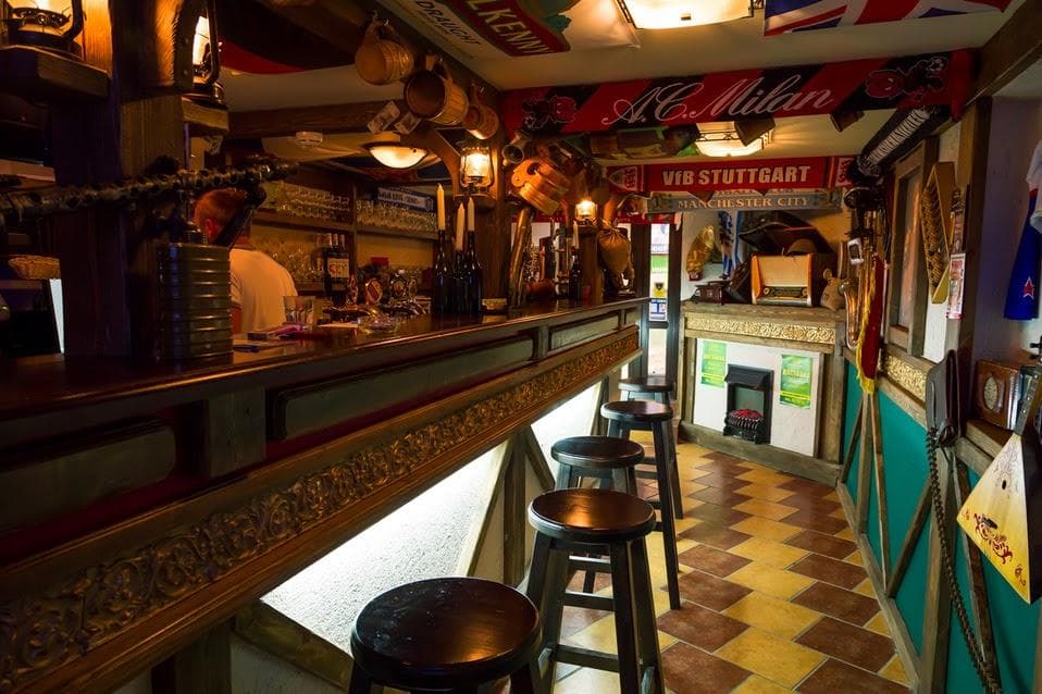 Beer House / Бир Хаус на Савушкина