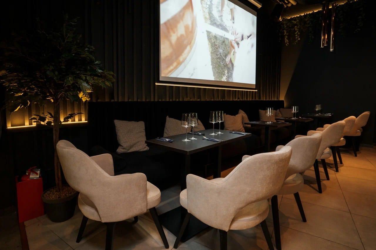 LUNA Lounge Bar