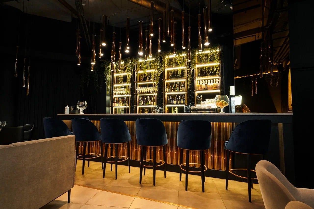 LUNA Lounge Bar