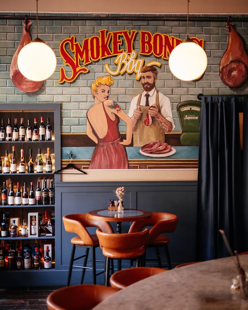 Ресторан Smokey Bones
