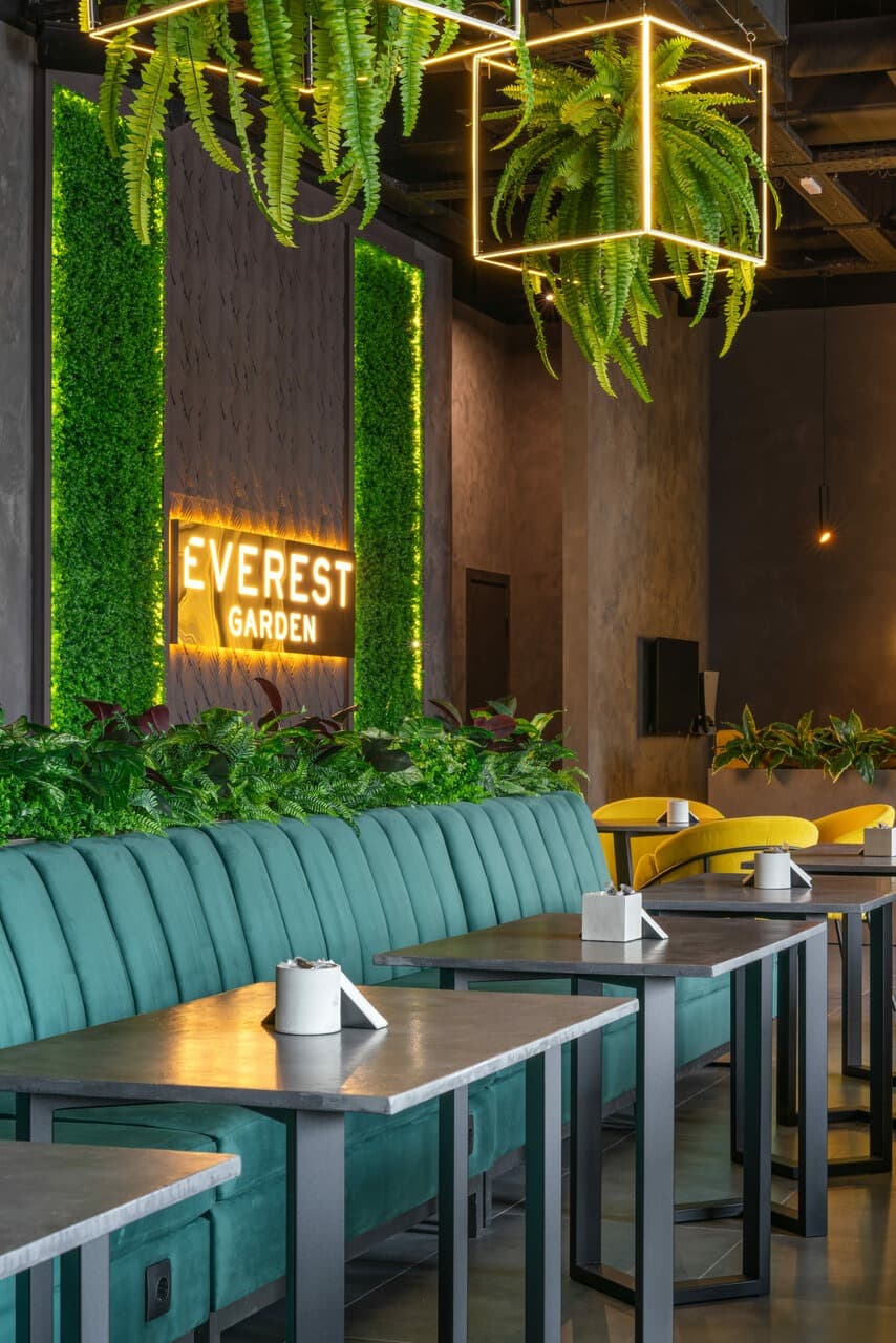 Everest Garden