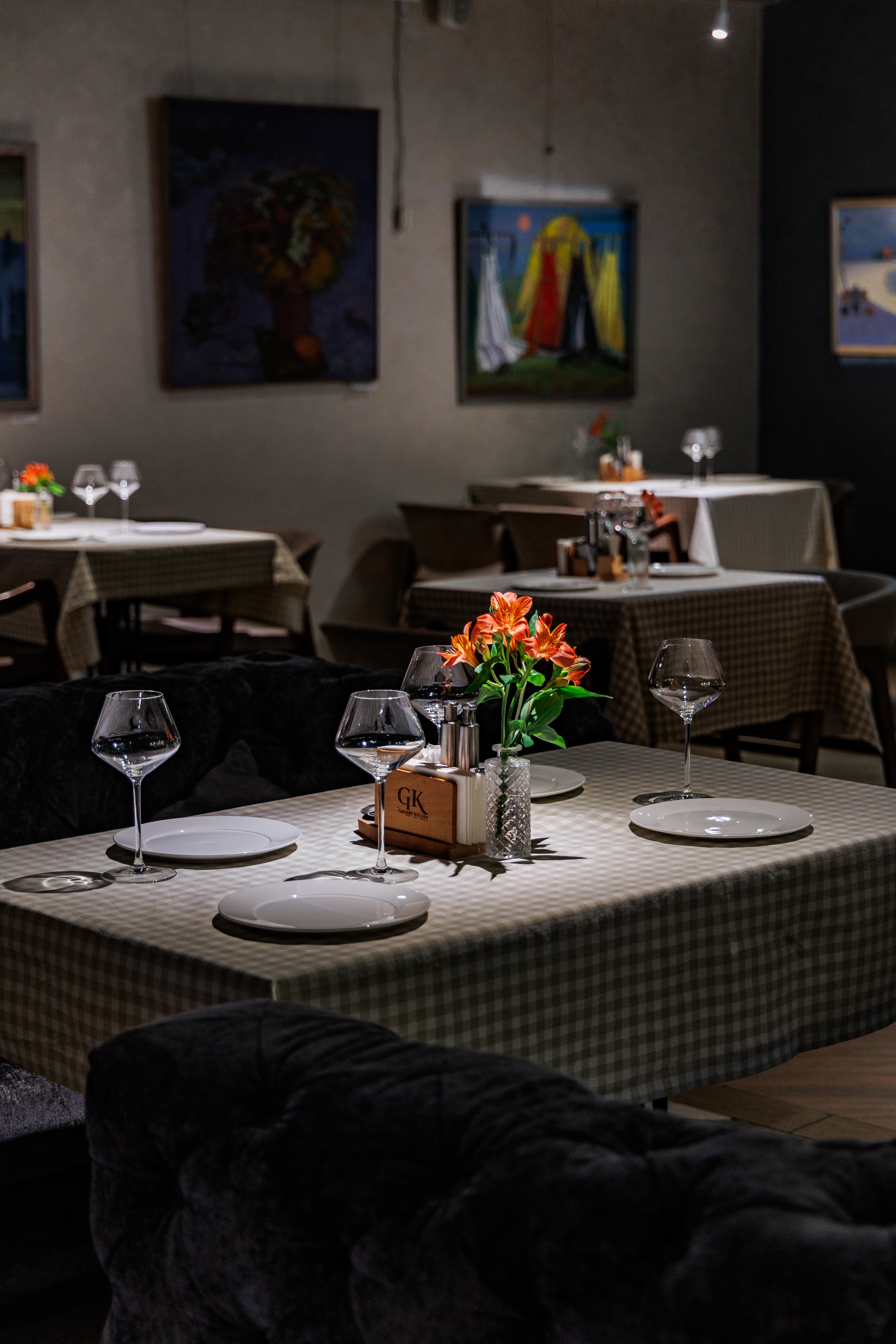 1st Gallery Lounge на Сибгата Хакима