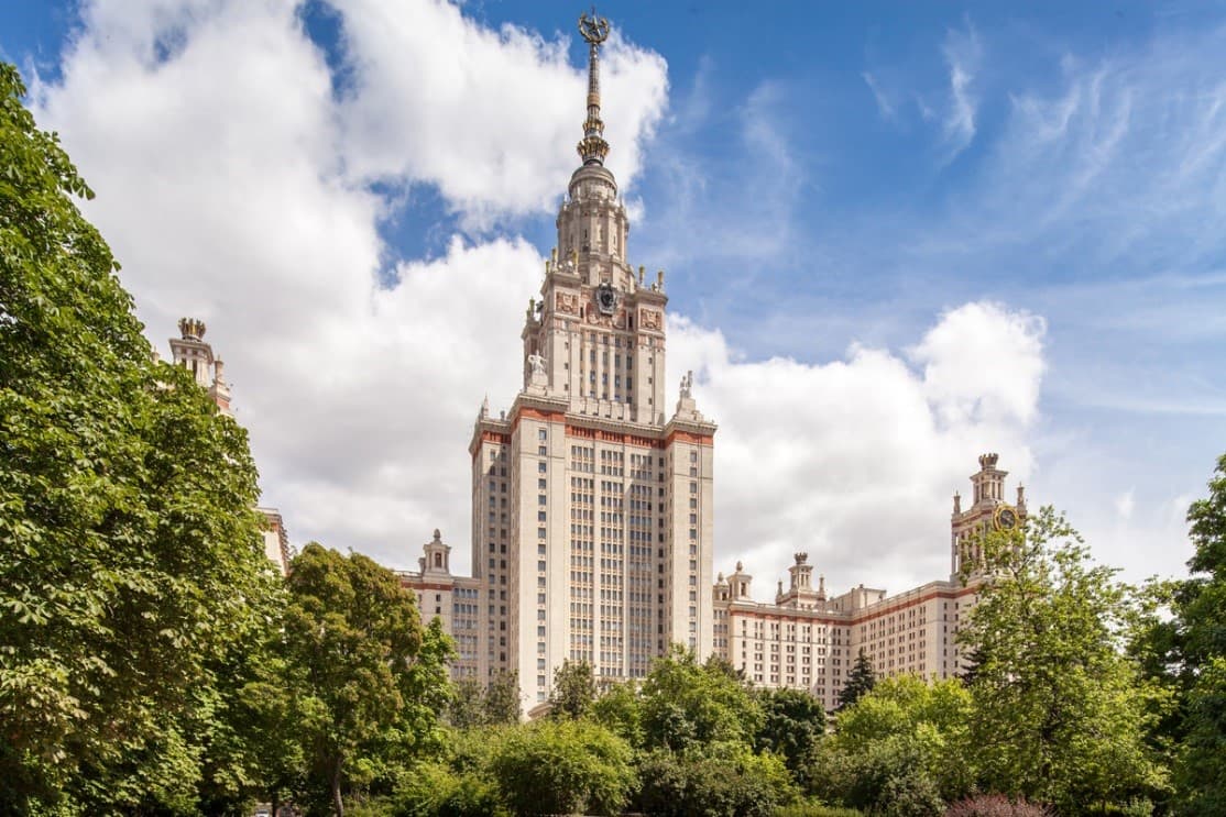 Один день в Москве. Путешествие в мир науки, искусства и высоких технологий