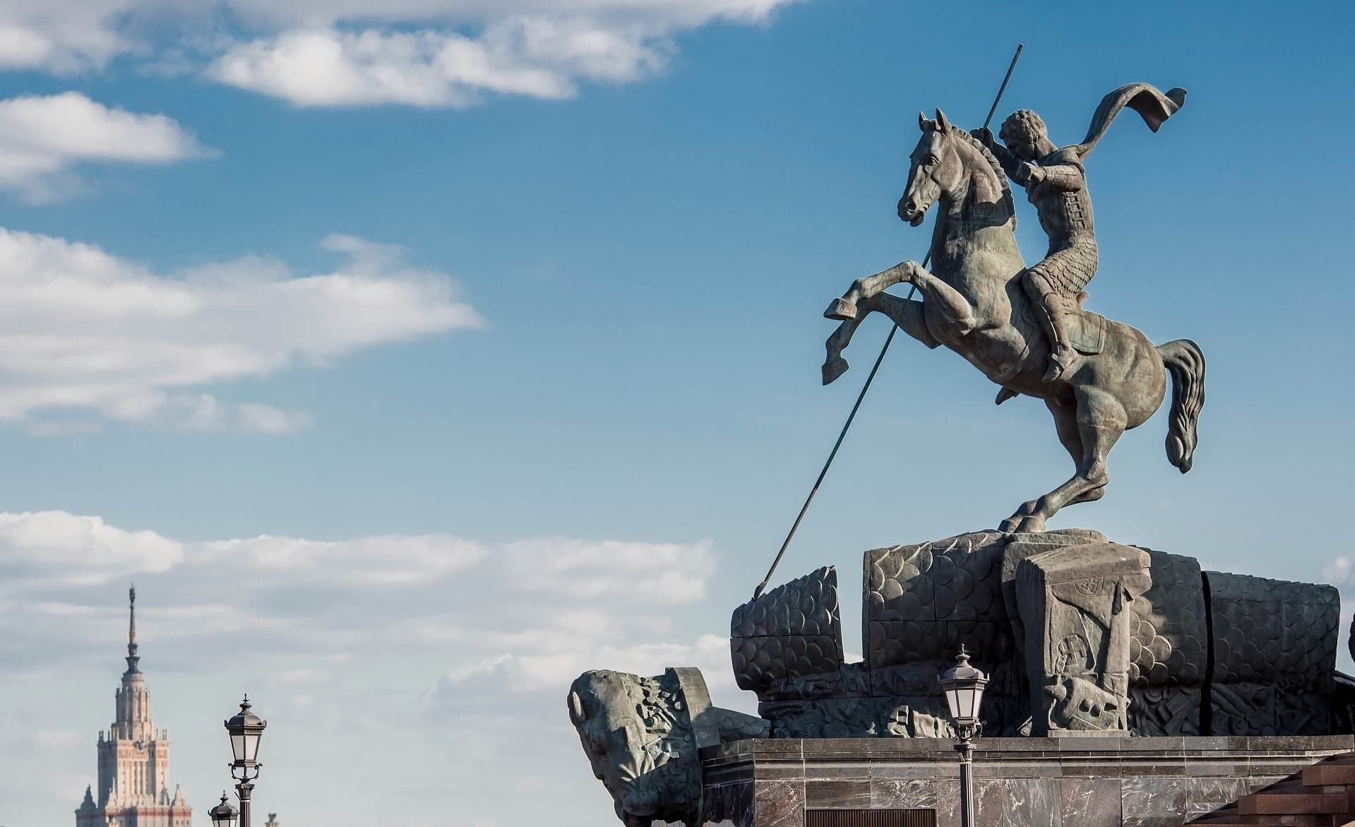 Этих дней не смолкнет слава (2 дня)