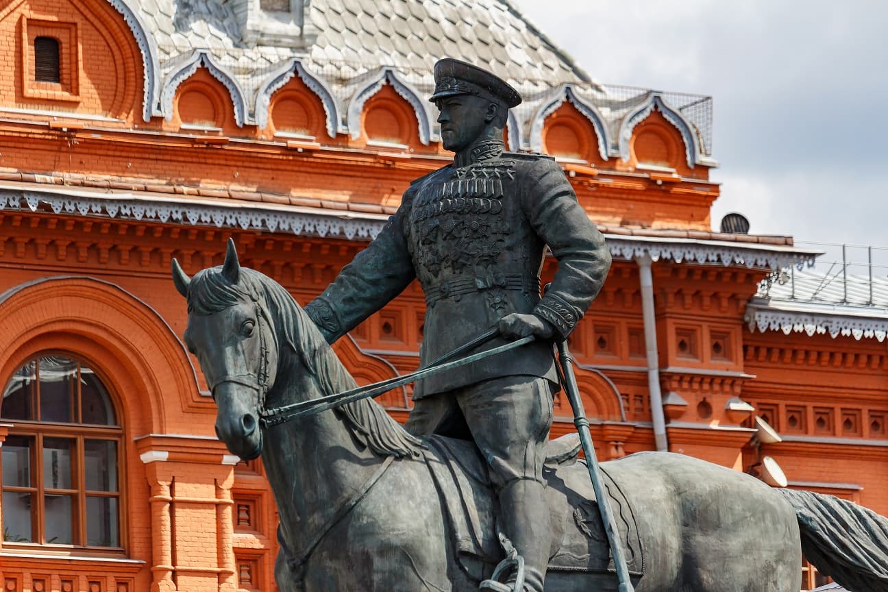 Этих дней не смолкнет слава (2 дня)