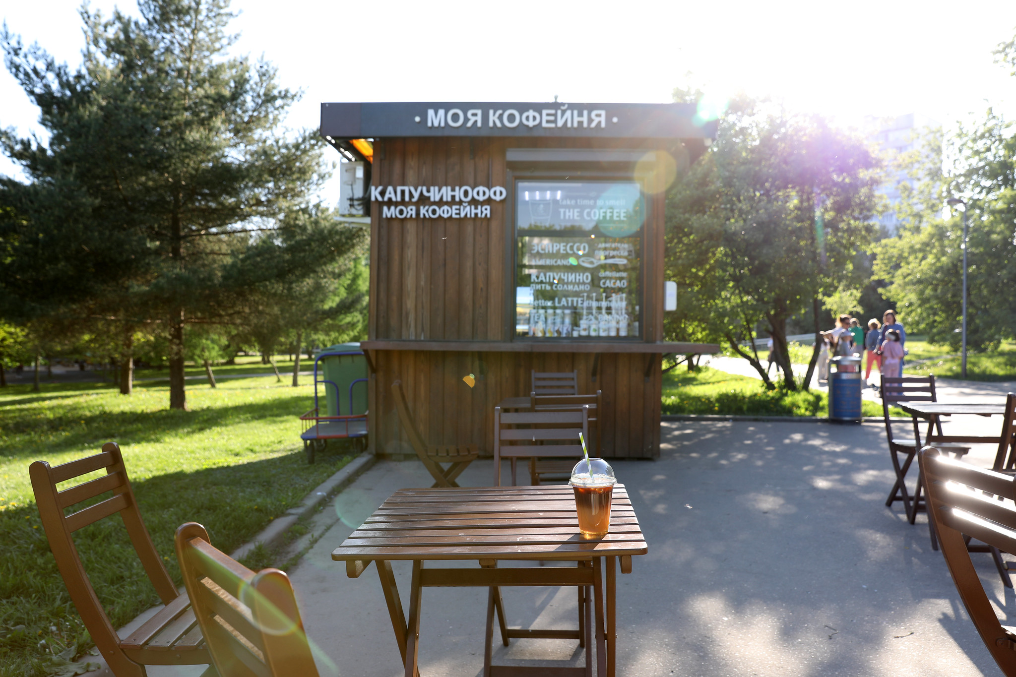 Для активных и модных: теннисная прогулка по Москве