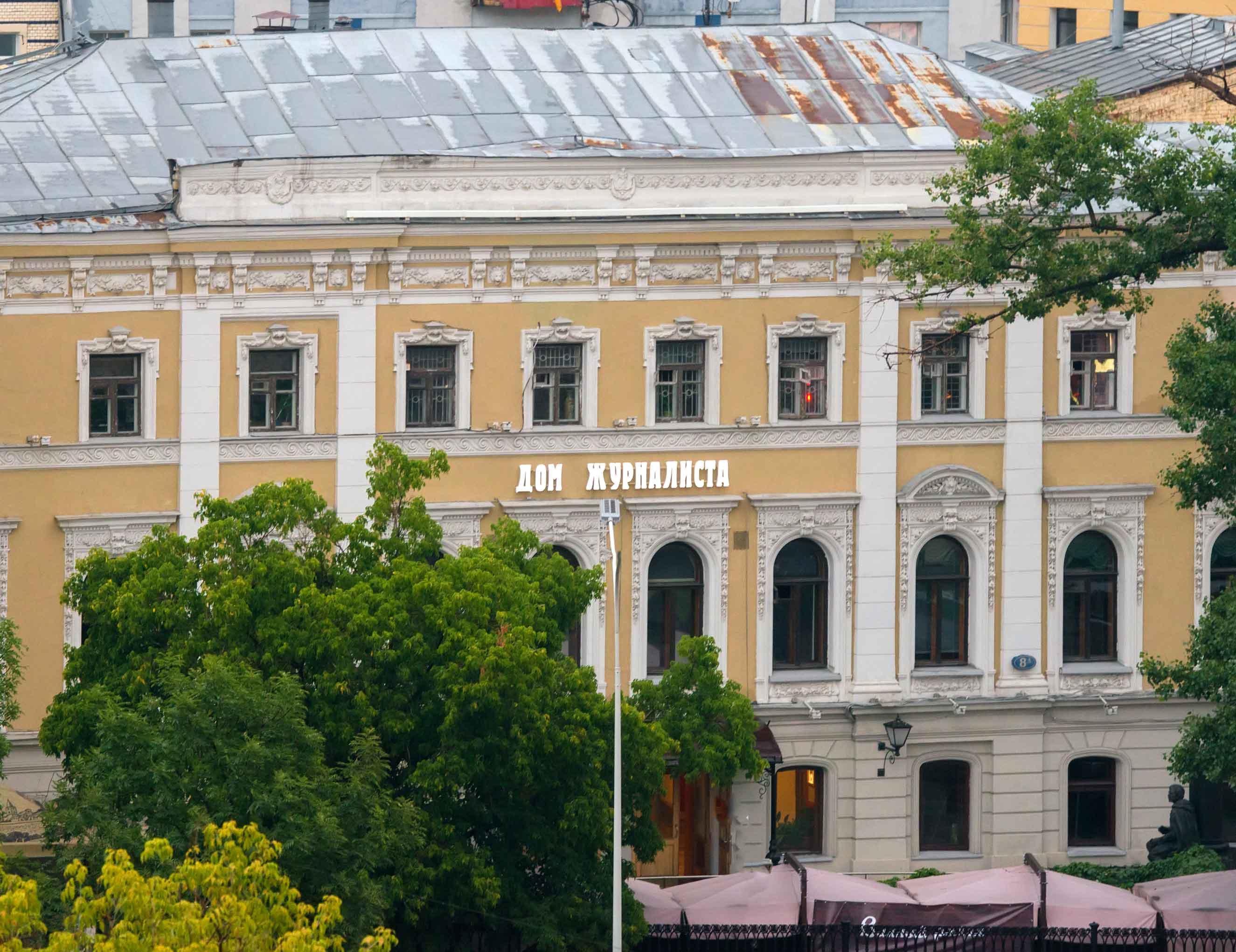 По Москве вместе с Чуковским — от шумной Тверской до уютного Переделкина
