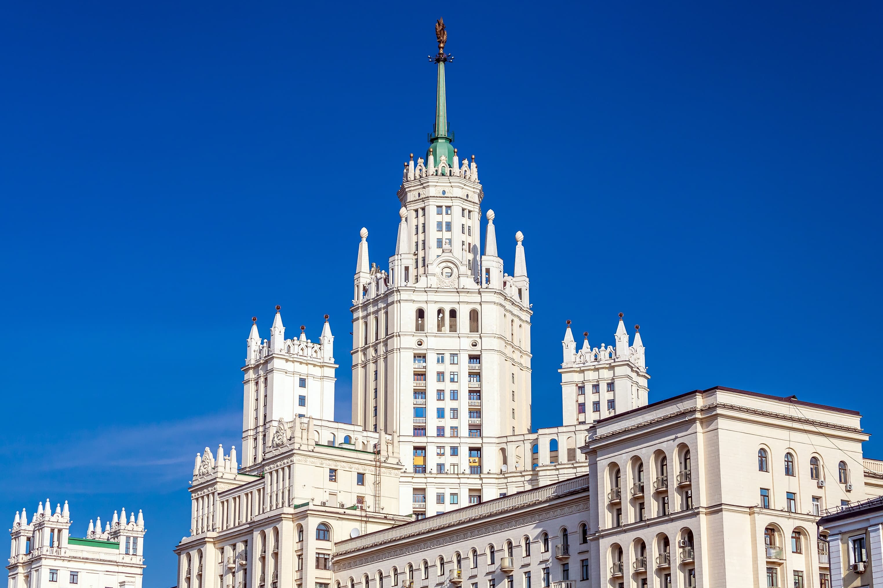 Вечная гостья столицы: маршрут по местам Анны Ахматовой