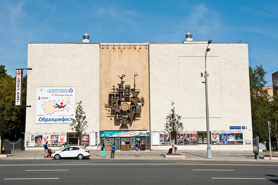 Кулисы, подмостки, аплодисменты. В театр на экскурсию