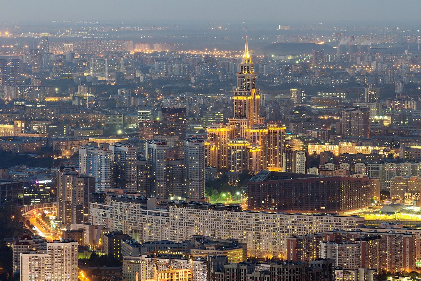 Вид сверху: лучшие панорамы города для селфи