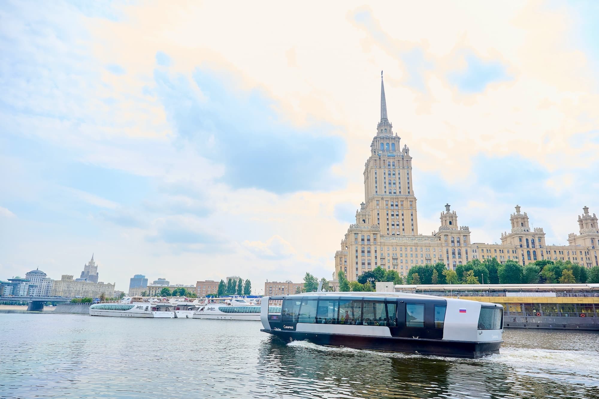 Regular River Route: Luzhniki — Kievsky
