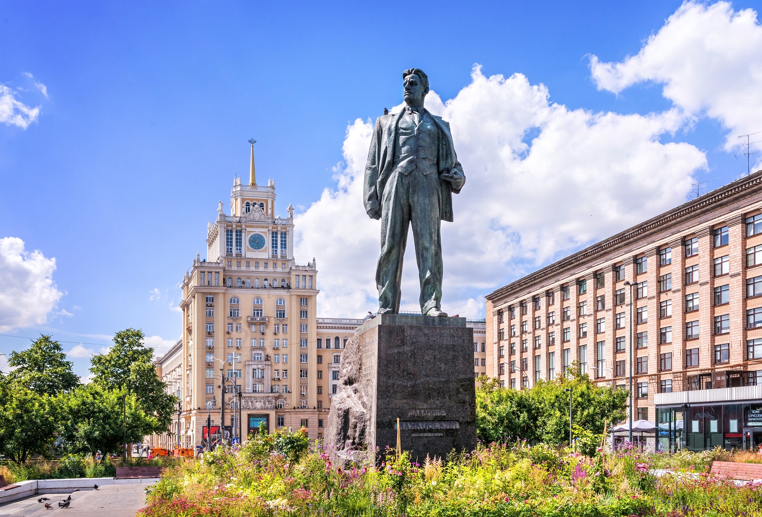 Поймать настроение! Кинотур по местам съемок «Я шагаю по Москве»