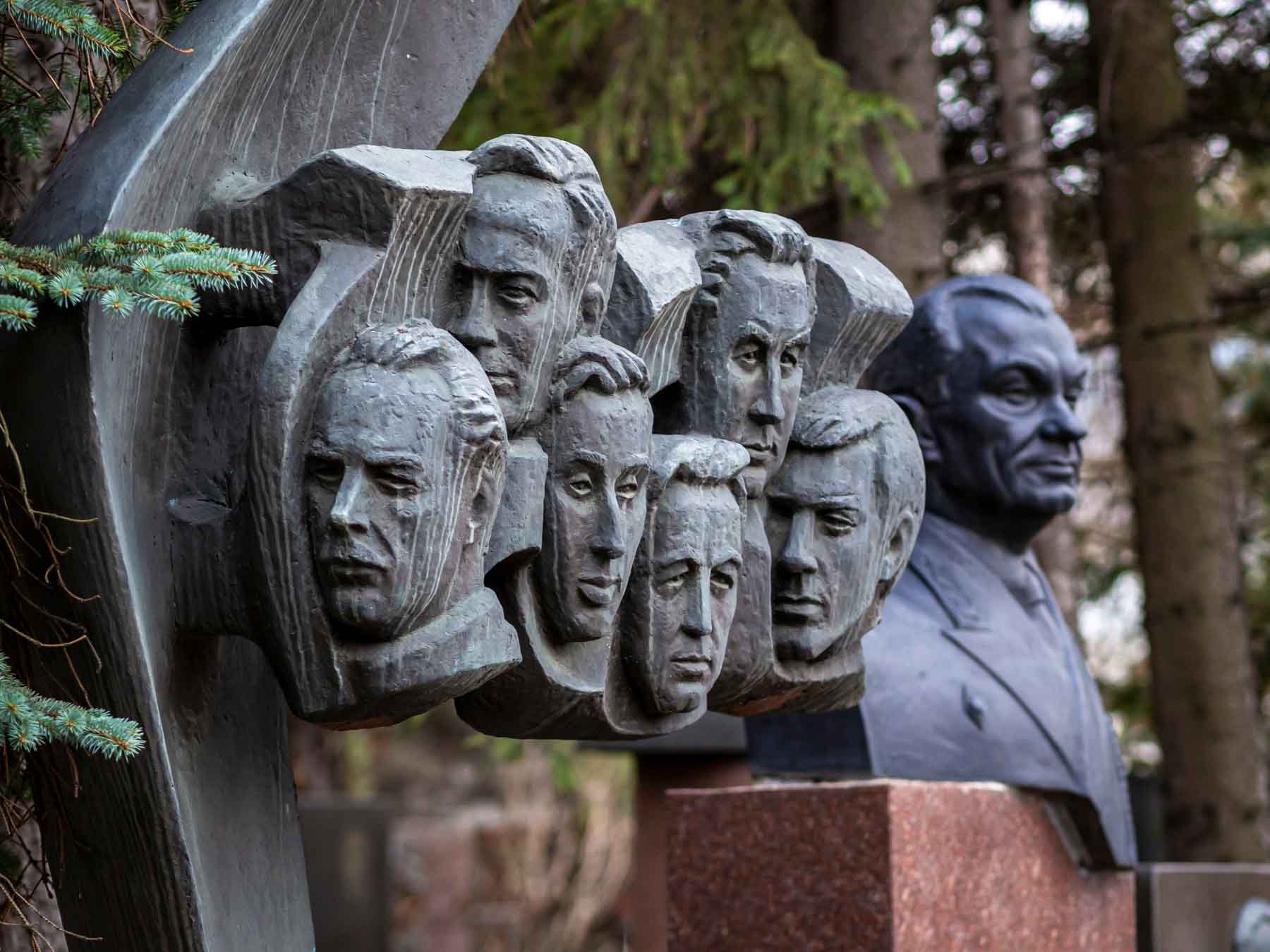 «Сегодня я буду кутить»: Москва глазами Евгения Леонова и его героев